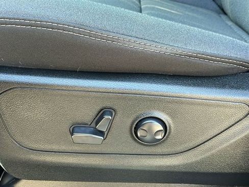 Used 2023 RAM 1500 Big Horn AWD/4WD image 10