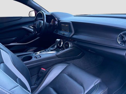 Used 2019 Chevrolet Camaro LT w/ RS Package image 16