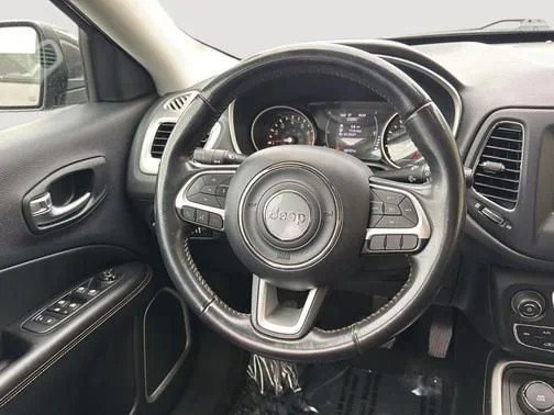 Used 2020 Jeep Compass Latitude AWD/4WD image 11