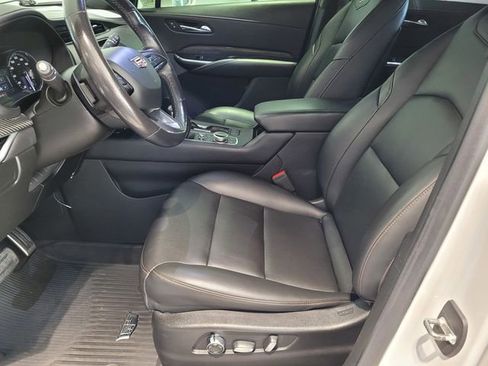 Used 2019 Cadillac XT4 Sport w/ Cold Weather Package image 17