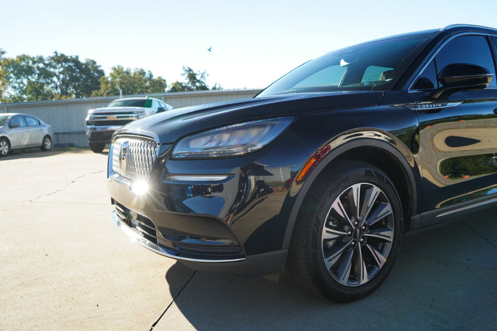 Used 2022 Lincoln Corsair Reserve w/ Elements Package FWD image 17