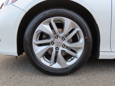 Certified 2020 Honda Accord LX image 8