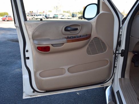 Used 2003 Ford F150 Lariat image 23