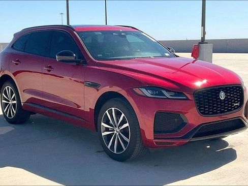 Used 2024 Jaguar F-PACE R-Dynamic S image 13