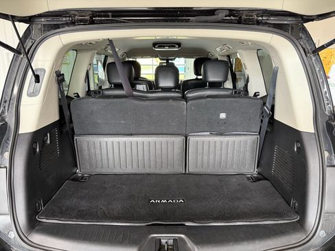 Used 2022 Nissan Armada SV w/ SV Appearance Package AWD/4WD image 14