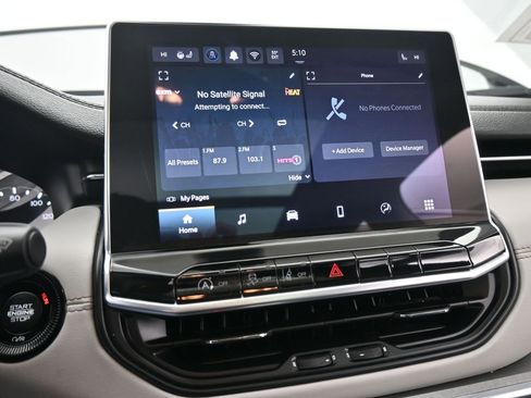 Used 2022 Jeep Compass Limited w/ Sun and Sound Group image 34