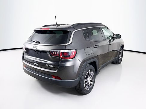 Used 2018 Jeep Compass Latitude w/ Popular Equipment Group image 31