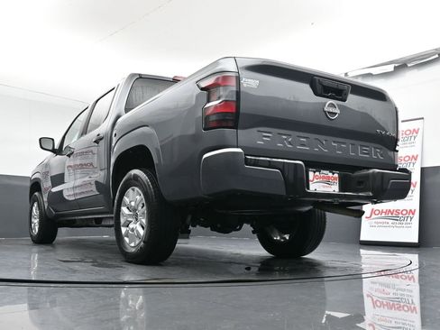 Used 2023 Nissan Frontier SV image 38