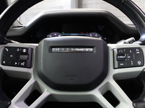 Used 2024 Land Rover Defender 110 SE image 46