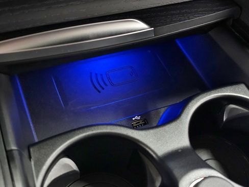 Used 2023 BMW 530i xDrive w/ Convenience Package image 33