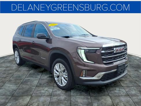 Used 2024 GMC Acadia Elevation image 1