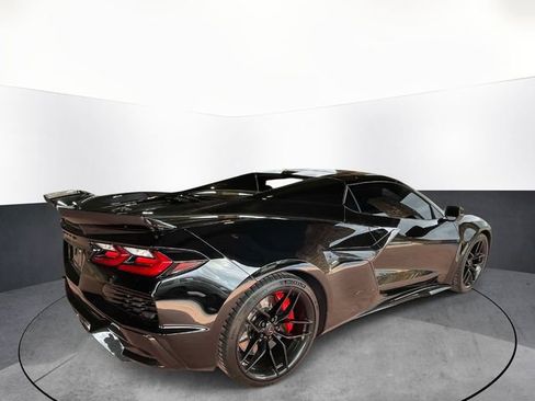 Used 2025 Chevrolet Corvette Z06 RWD image 7