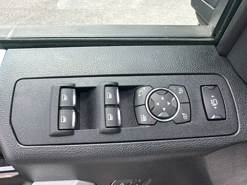Used 2019 Ford F250 Lariat w/ Lariat Ultimate Package AWD/4WD image 29
