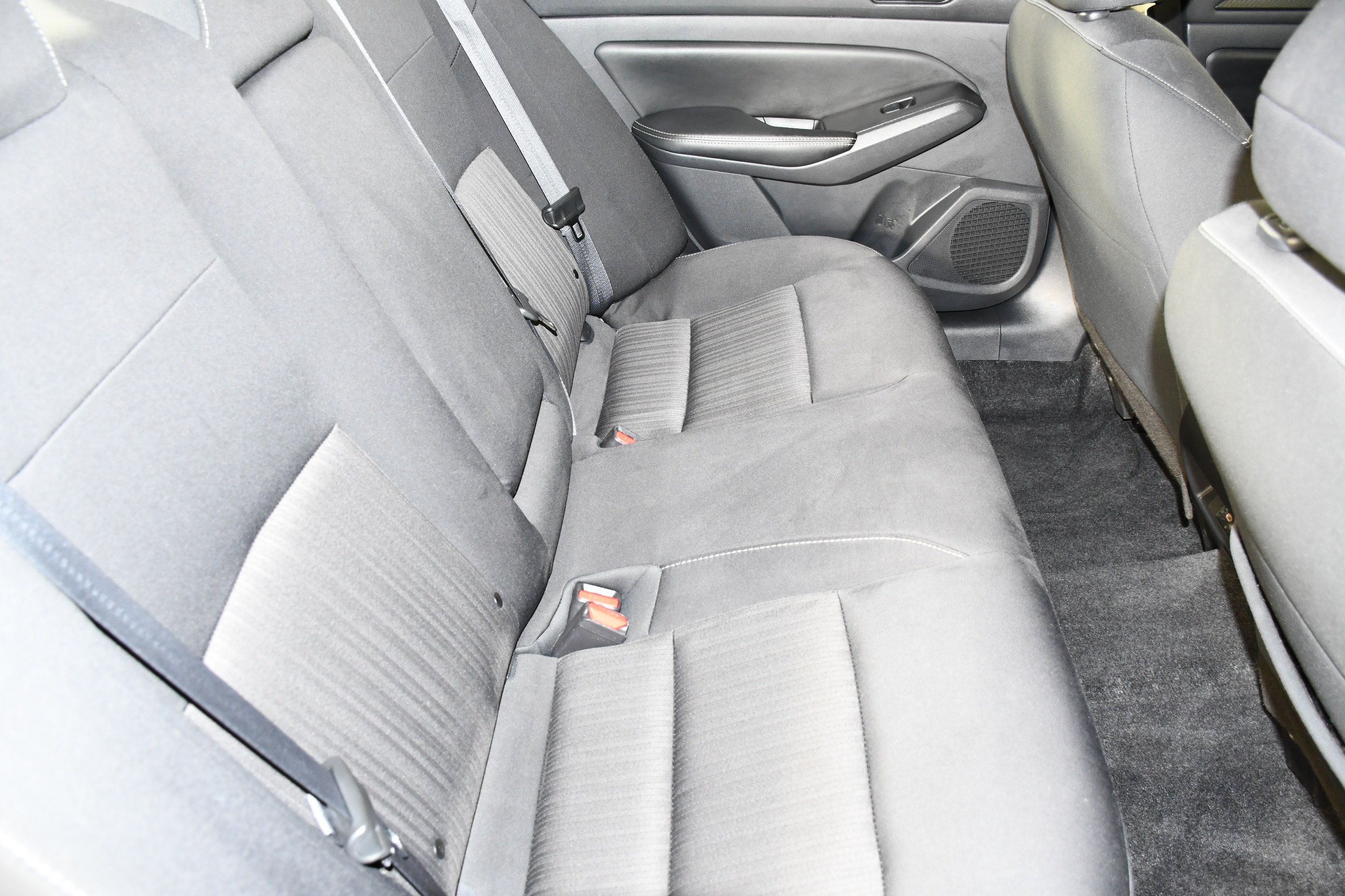 Used 2024 Nissan Altima 2.5 SV FWD image 44