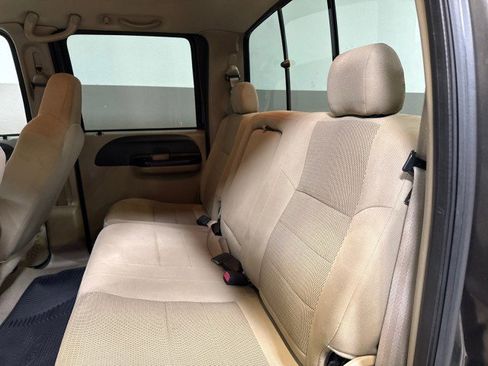 Used 2005 Ford F350 XLT image 34