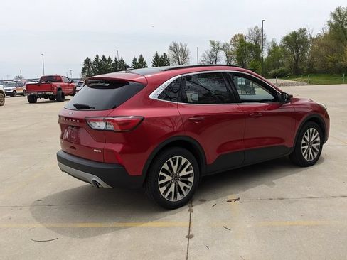 Used 2021 Ford Escape Titanium AWD/4WD image 3