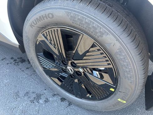 New 2025 Nissan Murano SV image 20