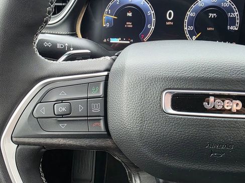 New 2025 Jeep Grand Cherokee L Limited w/ Black Appearance Package image 31