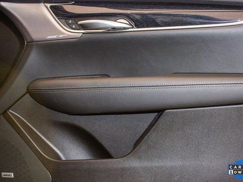 Certified 2025 Cadillac XT5 Premium Luxury image 11