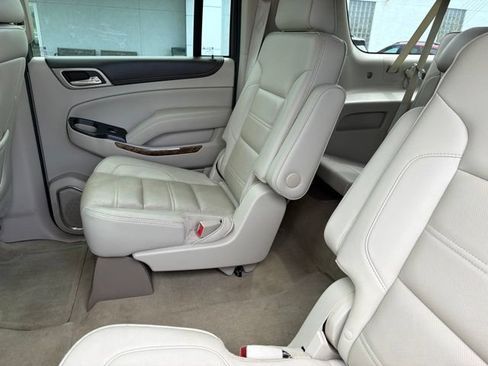 Used 2015 GMC Yukon XL Denali w/ Premium Package AWD/4WD image 68