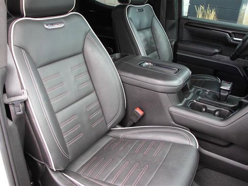 Used 2022 GMC Sierra 1500 AT4X image 10