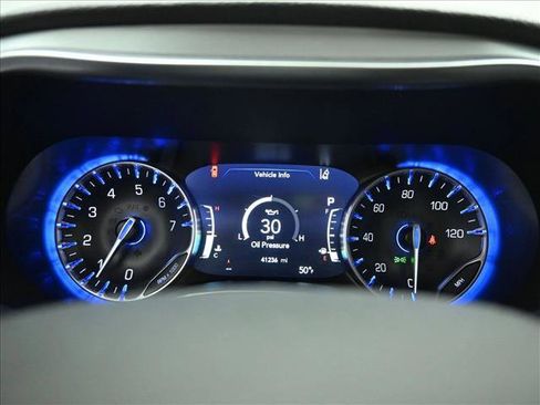 Used 2025 Chrysler Pacifica Limited image 17