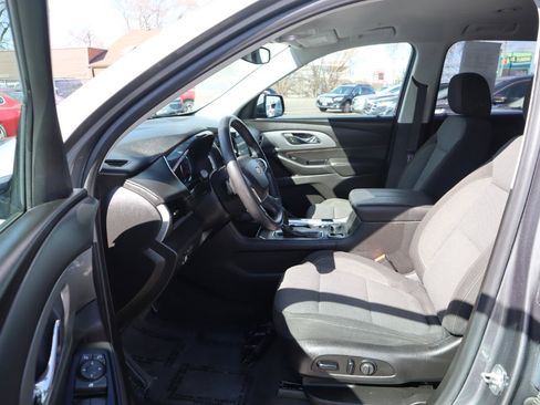 Used 2019 Chevrolet Traverse LT AWD/4WD image 18