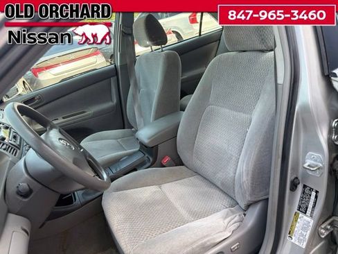 Used 2004 Toyota Camry FWD image 10