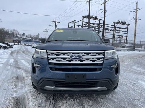 Used 2019 Ford Explorer XLT w/ Equipment Group 202A AWD/4WD image 5