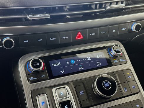 Used 2024 Hyundai Palisade Calligraphy FWD image 24