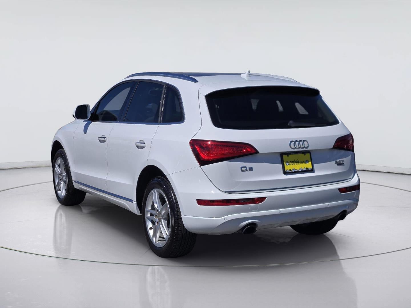 Used 2017 Audi Q5 2.0T Premium Plus w/ Technology Package AWD/4WD image 6