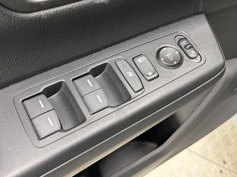 Used 2025 Honda CR-V Sport-L image 14
