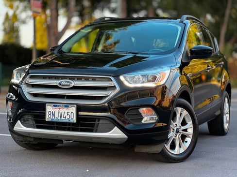 Used 2019 Ford Escape SEL FWD image 6