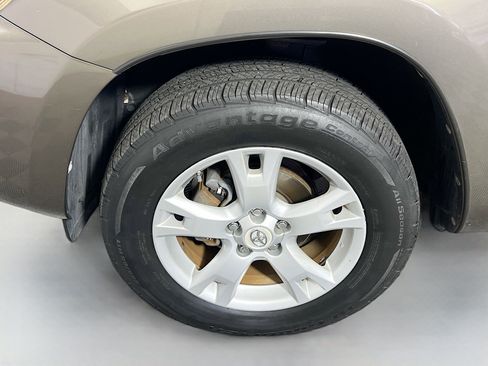 Used 2012 Toyota RAV4 4WD w/ Upgrade Value Pkg image 13