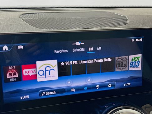 New 2026 Mercedes-Benz GLB 250 GLB 250 image 16