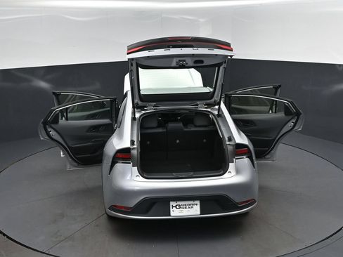 Used 2024 Toyota Prius LE FWD image 48