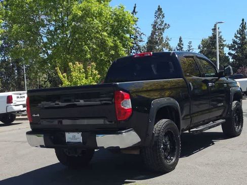 Used 2014 Toyota Tundra SR5 AWD/4WD image 8