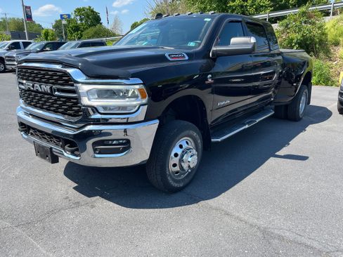 Used 2022 RAM 3500 Big Horn w/ Level C Equiment Group AWD/4WD image 24