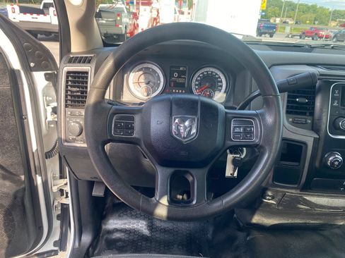 Used 2014 RAM 2500 Tradesman RWD image 11
