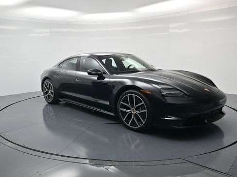 New 2026 Porsche Taycan image 32