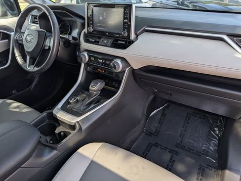 Used 2021 Toyota RAV4 XLE Premium AWD/4WD image 34