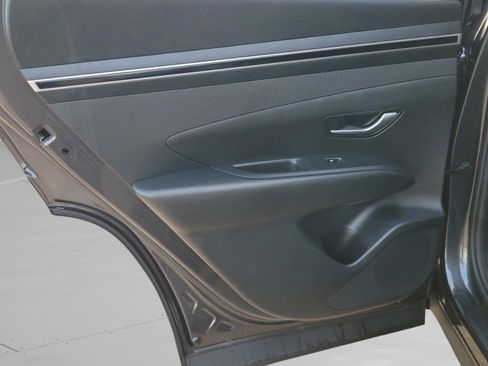 Used 2022 Hyundai Tucson SEL w/ Cargo Package image 10