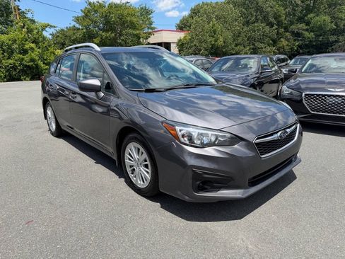 Used 2018 Subaru Impreza 2.0i Premium AWD/4WD image 3