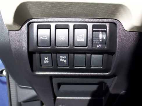 Used 2021 Subaru Ascent Premium w/ Convenience Package image 14