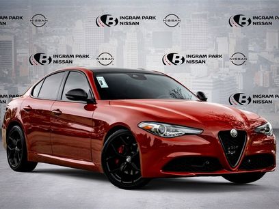 Used 2020 Alfa Romeo Giulia w/ Nero Edizione