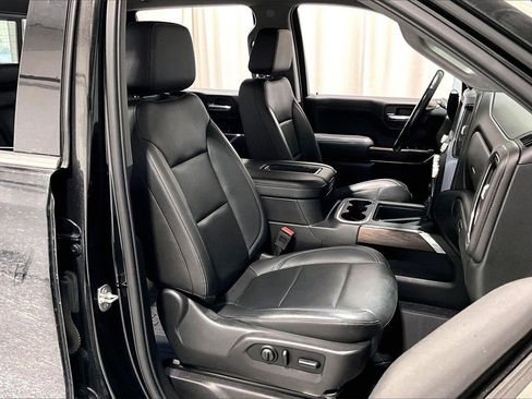 Used 2019 GMC Sierra 1500 SLT image 16