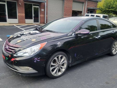 Used 2014 Hyundai Sonata SE FWD image 2