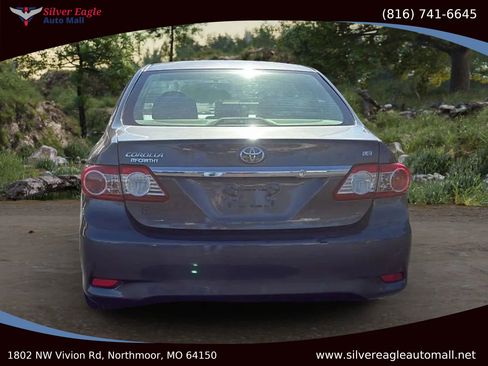 Used 2013 Toyota Corolla LE image 3