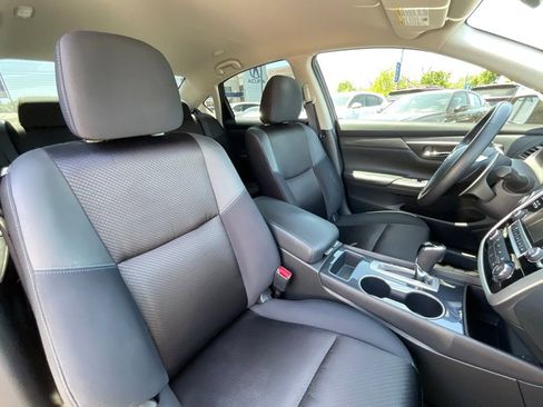 Used 2018 Nissan Altima 2.5 SR FWD image 19