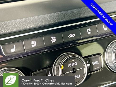 Used 2021 Volkswagen Atlas Cross Sport SEL Premium R-Line AWD/4WD image 25